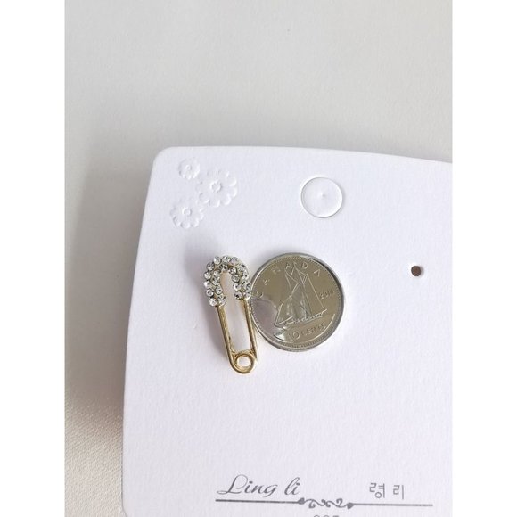 Brand New 14K Gold Plated Safety Pin Style Earrings For Women - Picture 7 of 7